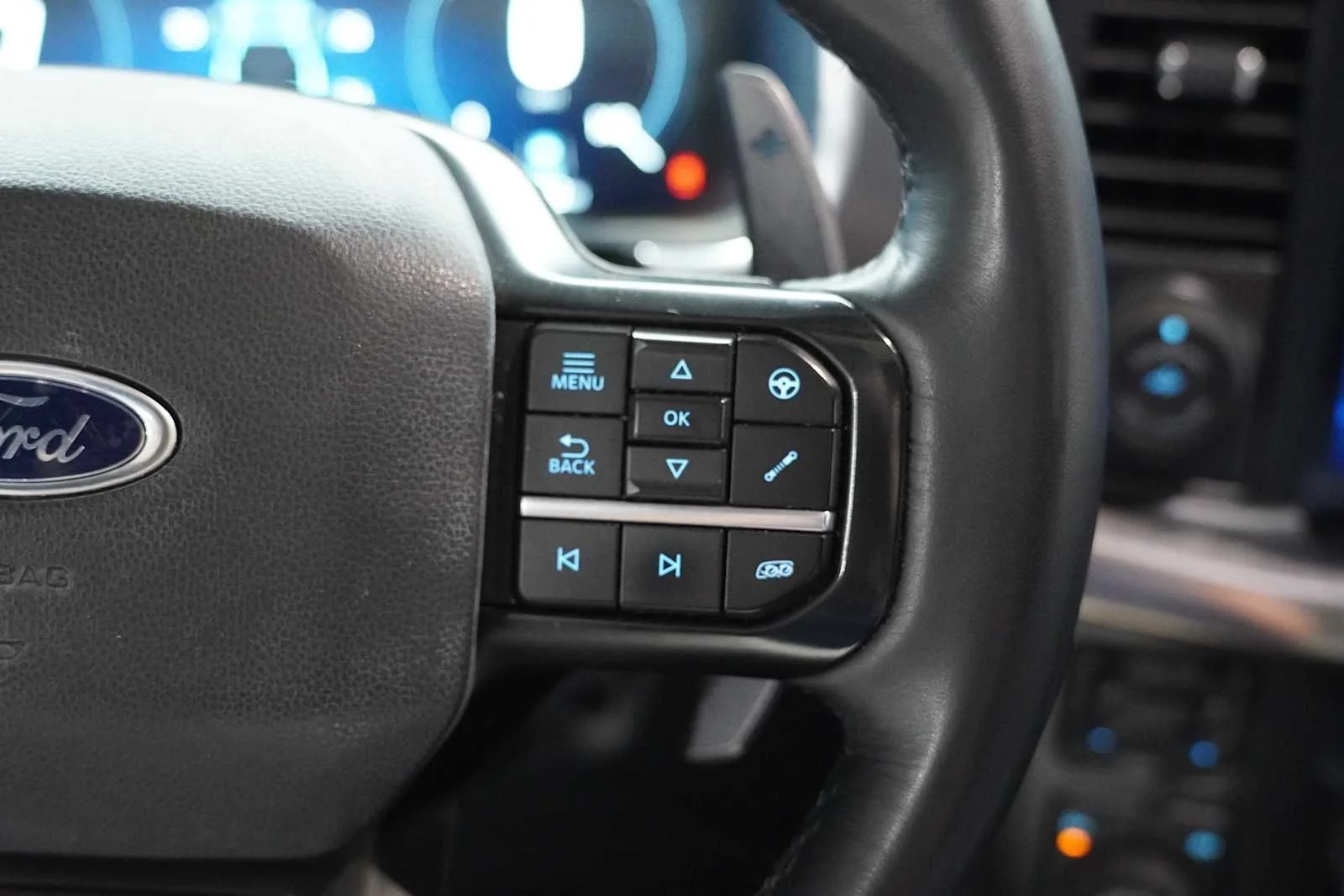 Used 2023 Iconic Silver Metallic Ford Raptor image 20
