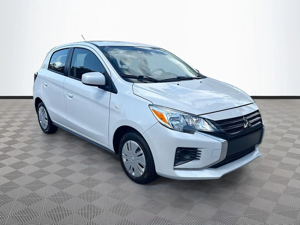 Used 2024  Mitsubishi ES image 4