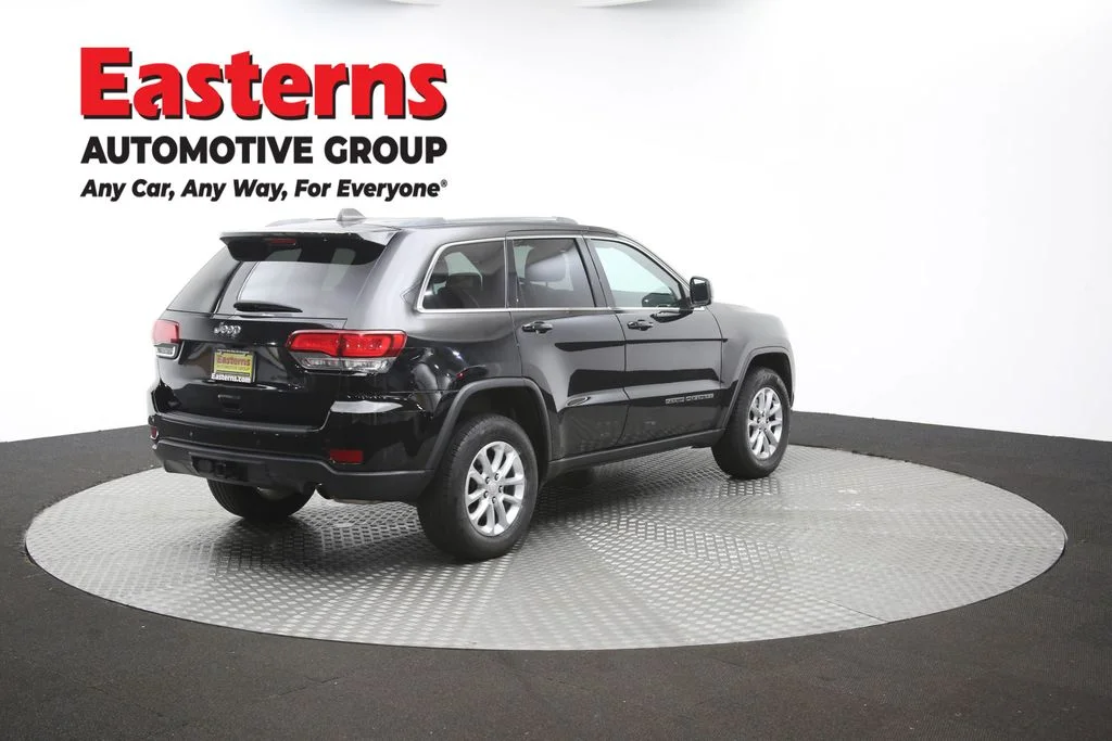 Used 2021 Black Jeep Laredo E image 43