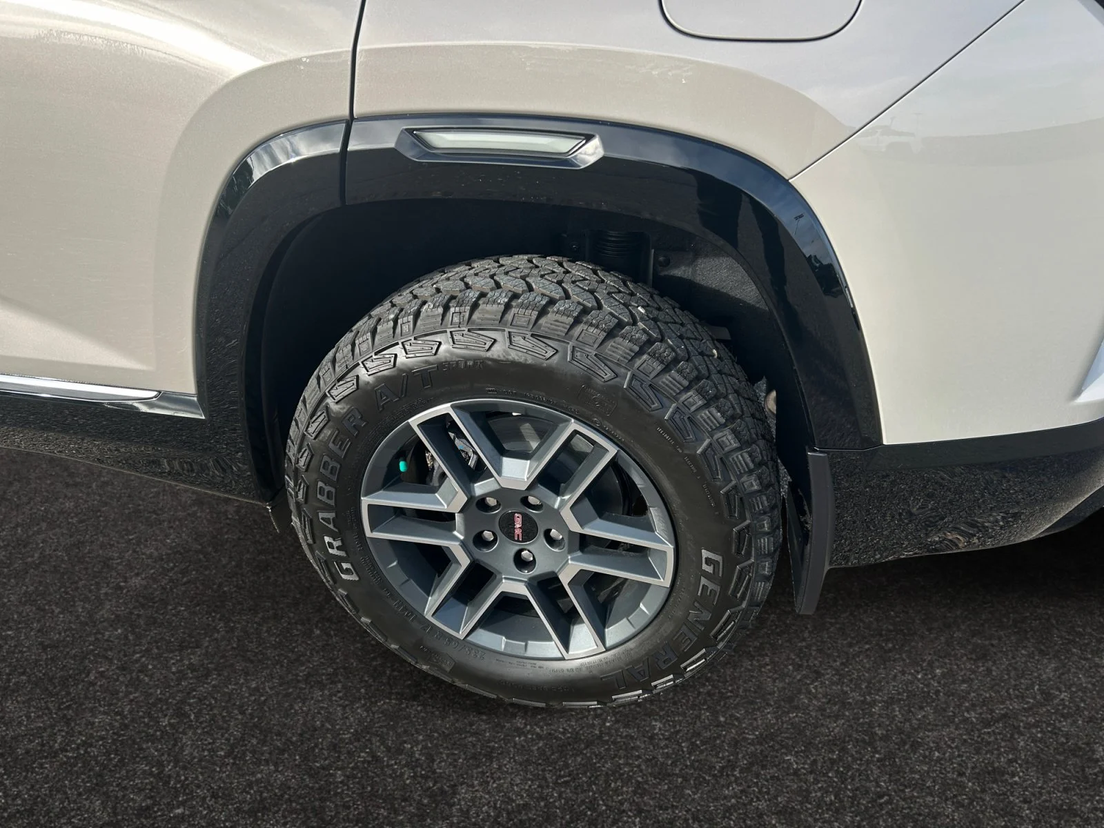 New 2027 Riverstone Metallic GMC AWD AT4 image 9