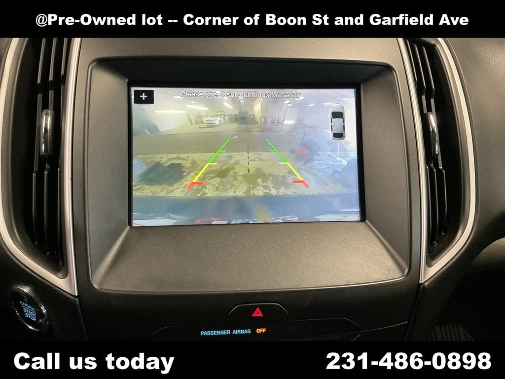 Used 2018 Blue Ford SEL image 25