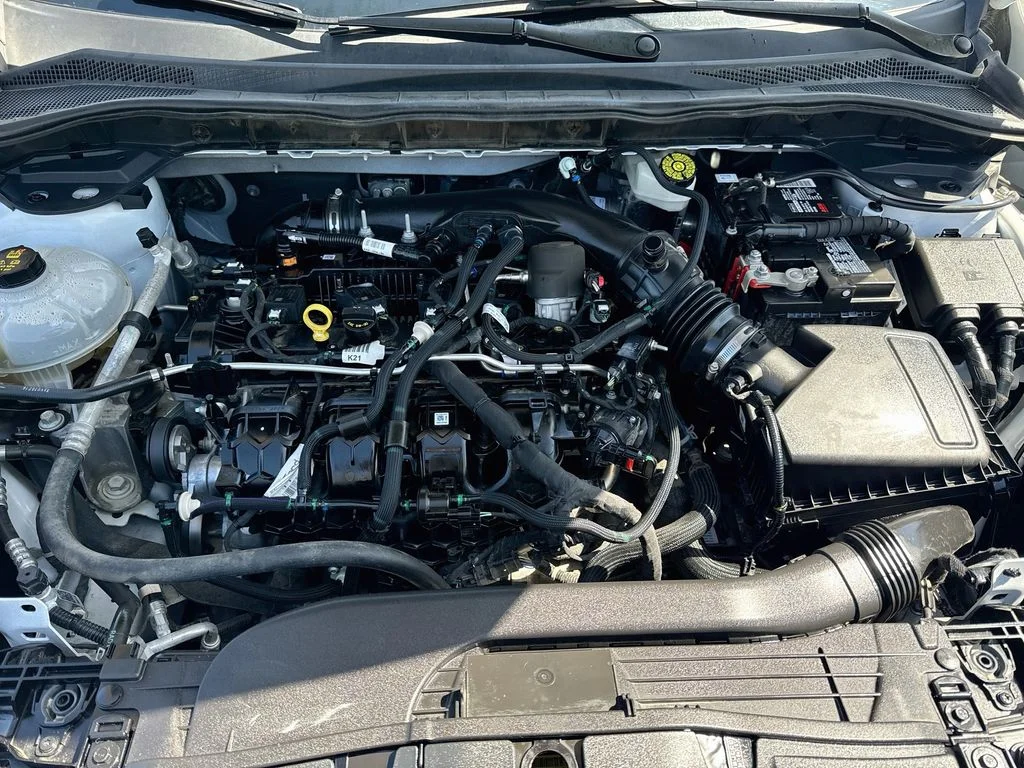 Used 2021 White Ford SEL image 40