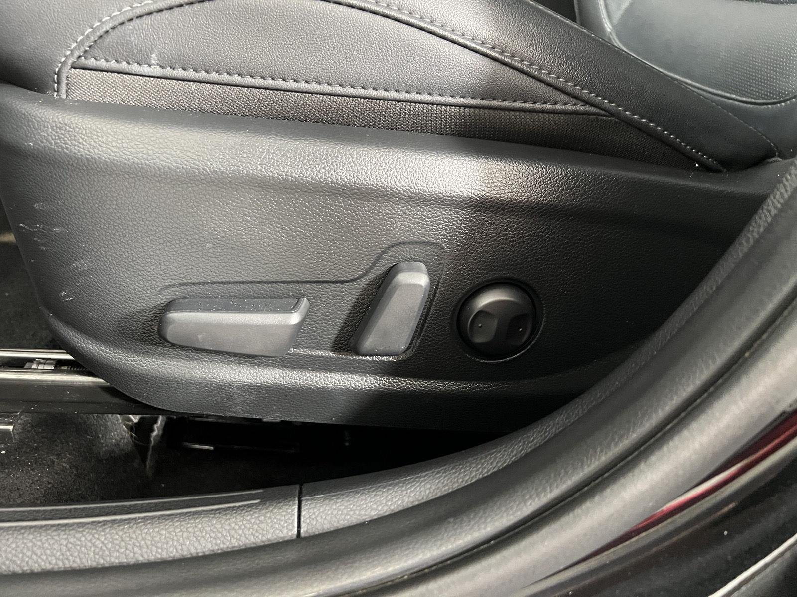 Used 2024 Fusion Black Kia EX image 16
