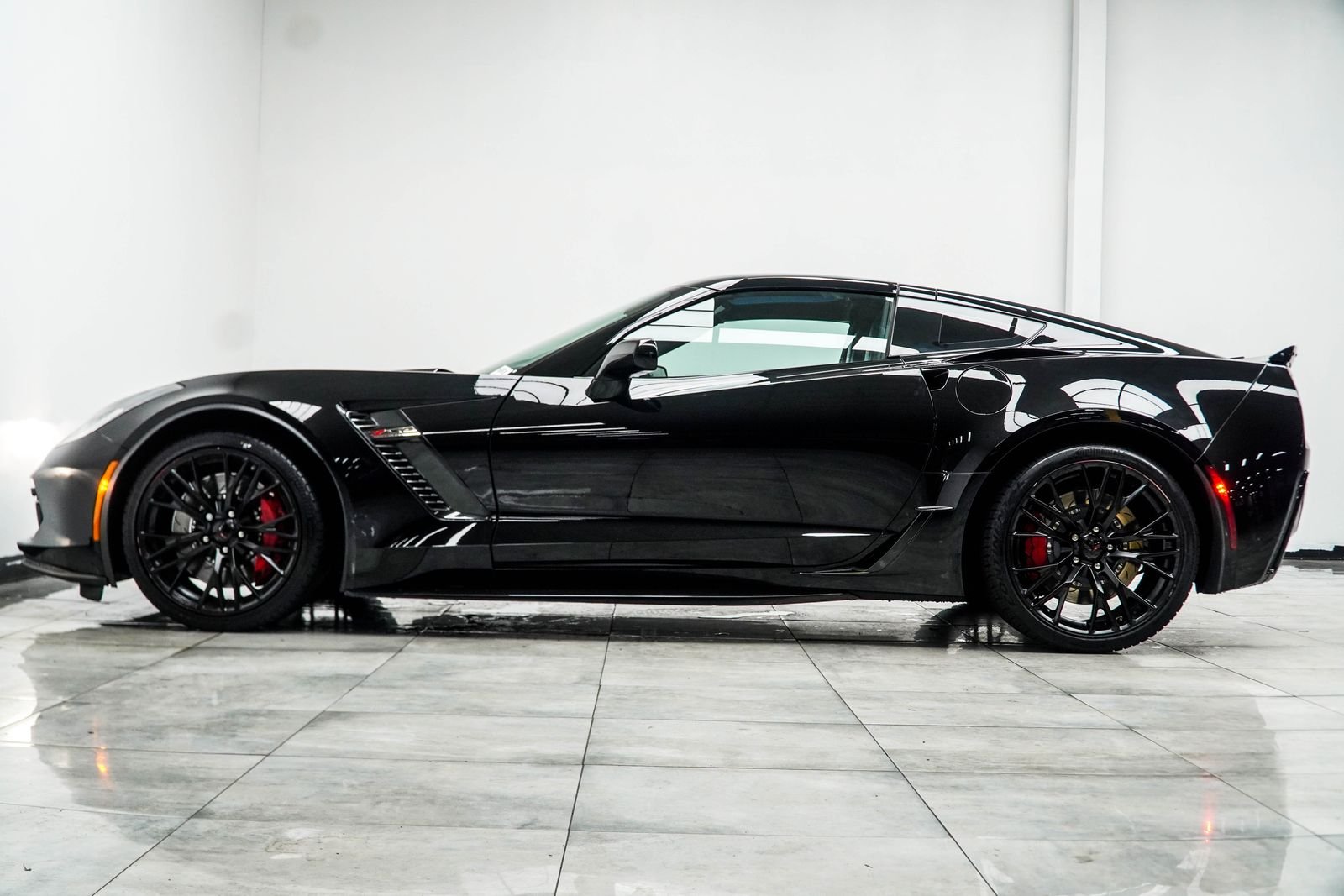 Used 2017 Black Chevrolet Z06 image 12
