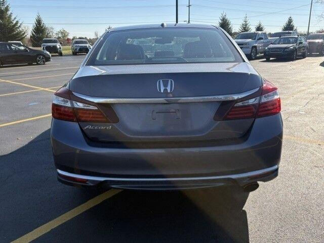 Used 2016 Modern Steel Metallic Honda EX-L image 10