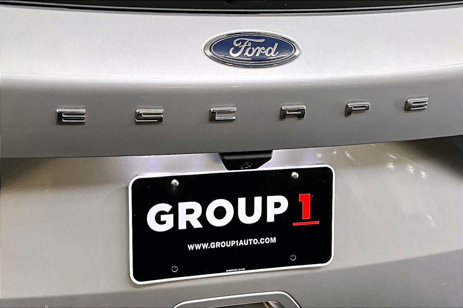 Used 2020 Ingot Silver Metallic Ford SE image 30