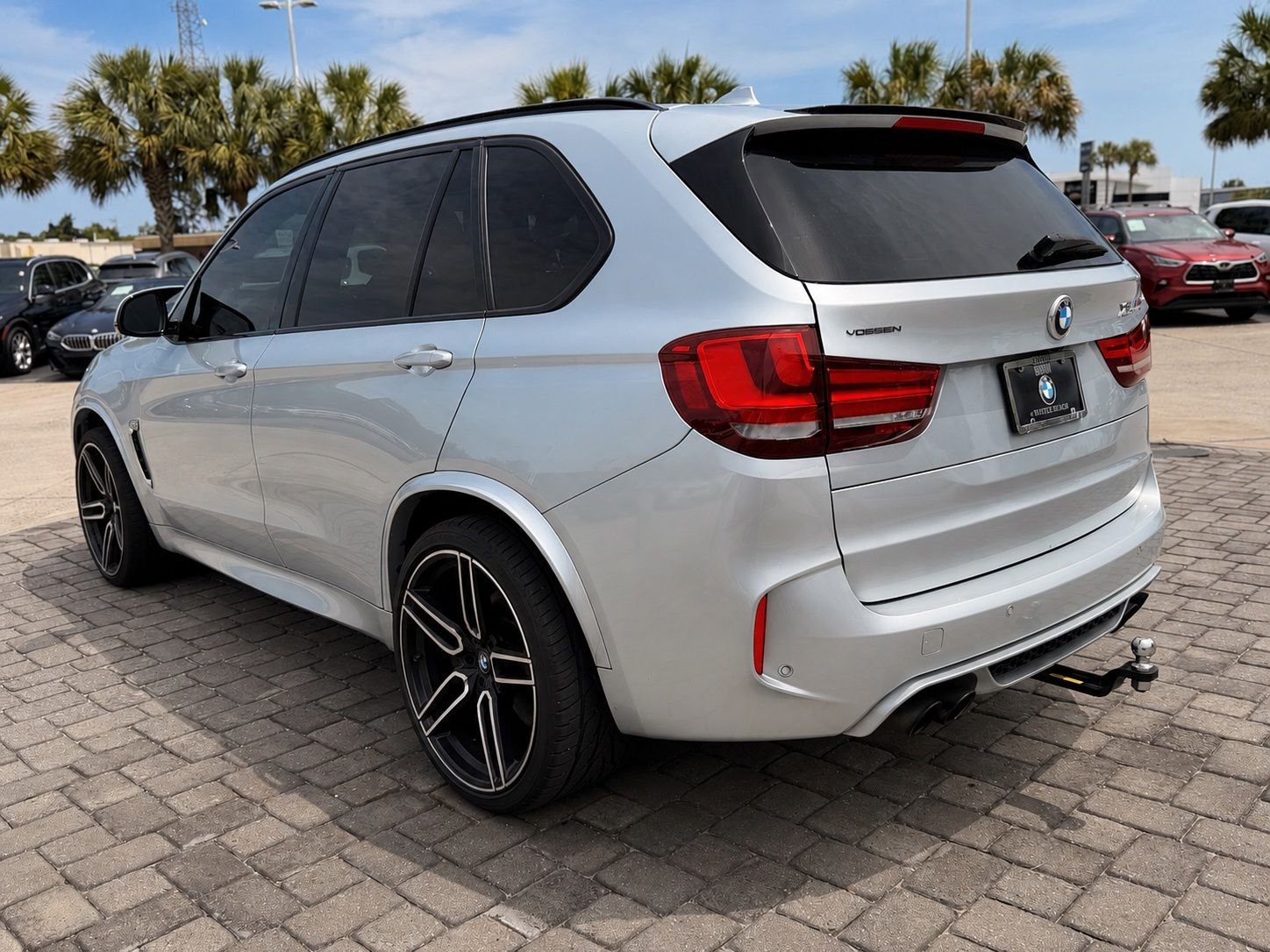 Used 2018 Silverstone Metallic BMW Base image 11