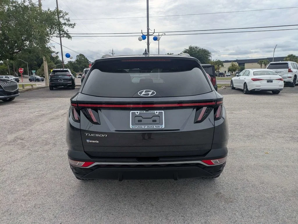 Used 2022 Gray Hyundai SEL image 4