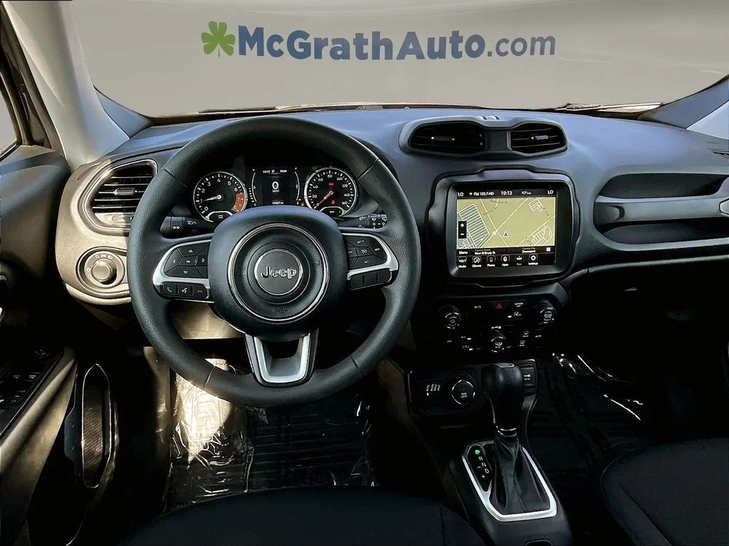 Used 2023 Gray Jeep Latitude image 10