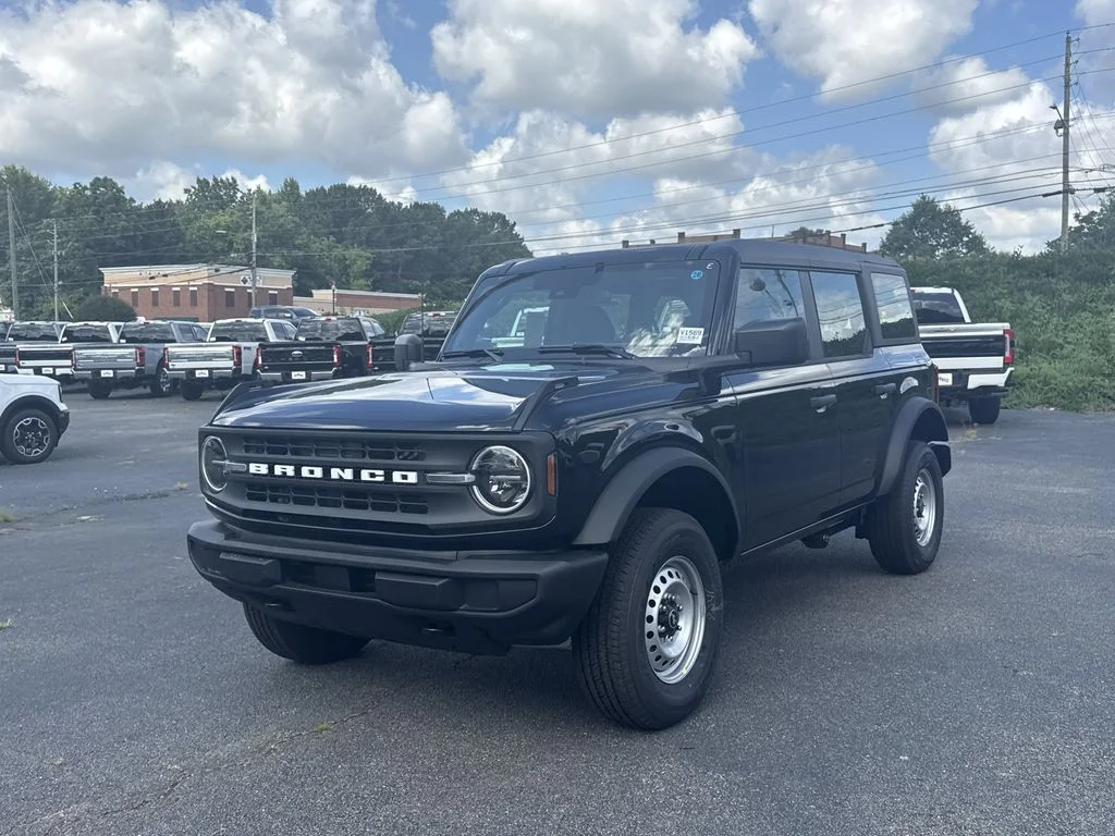 New 2026 Black Ford Base image 3