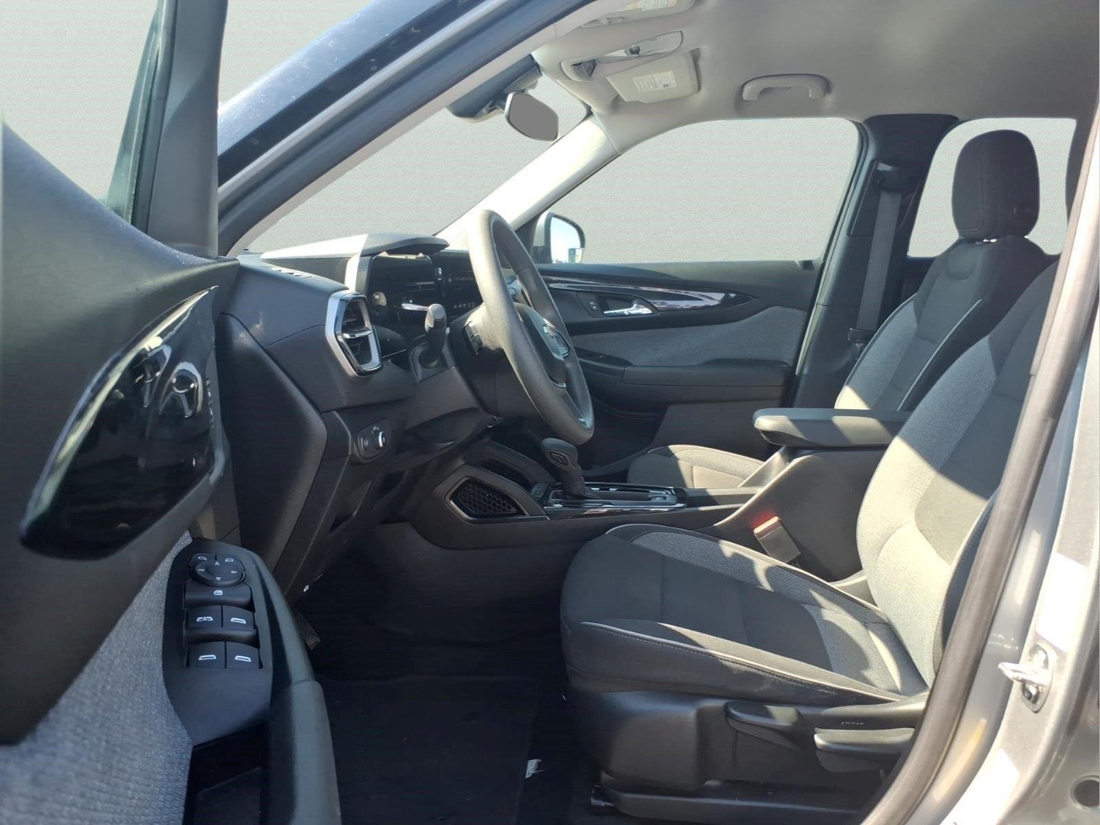 Used 2025 Sterling Gray Metallic Chevrolet LT image 16