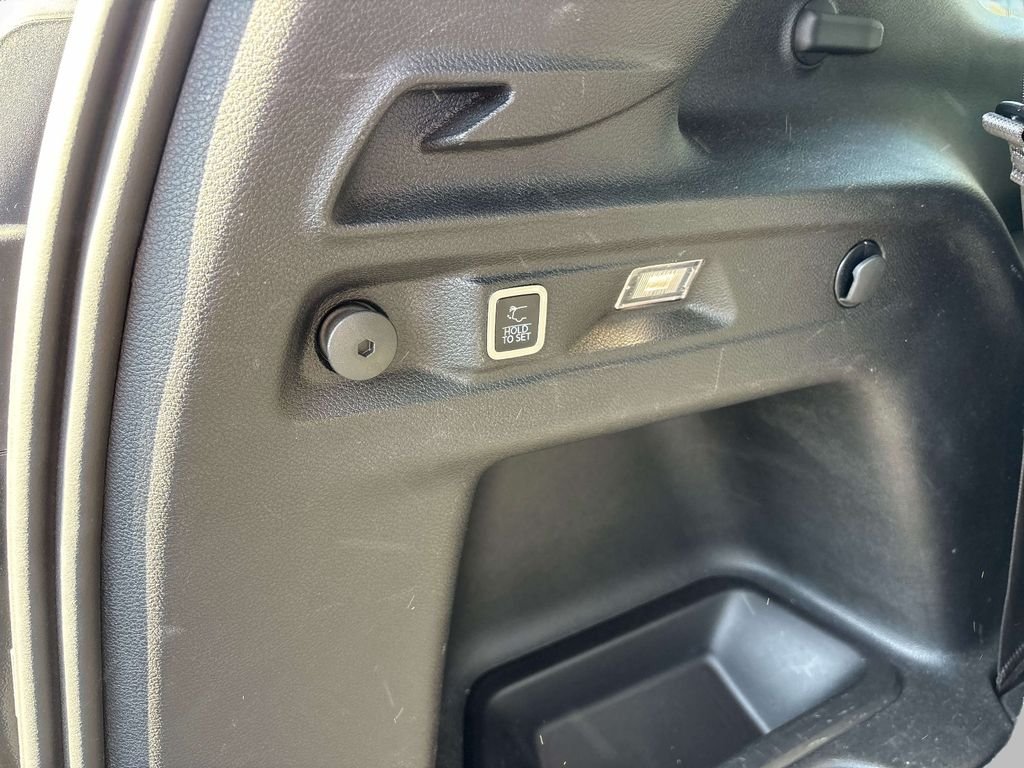 Used 2023 Black Jeep Limited image 16