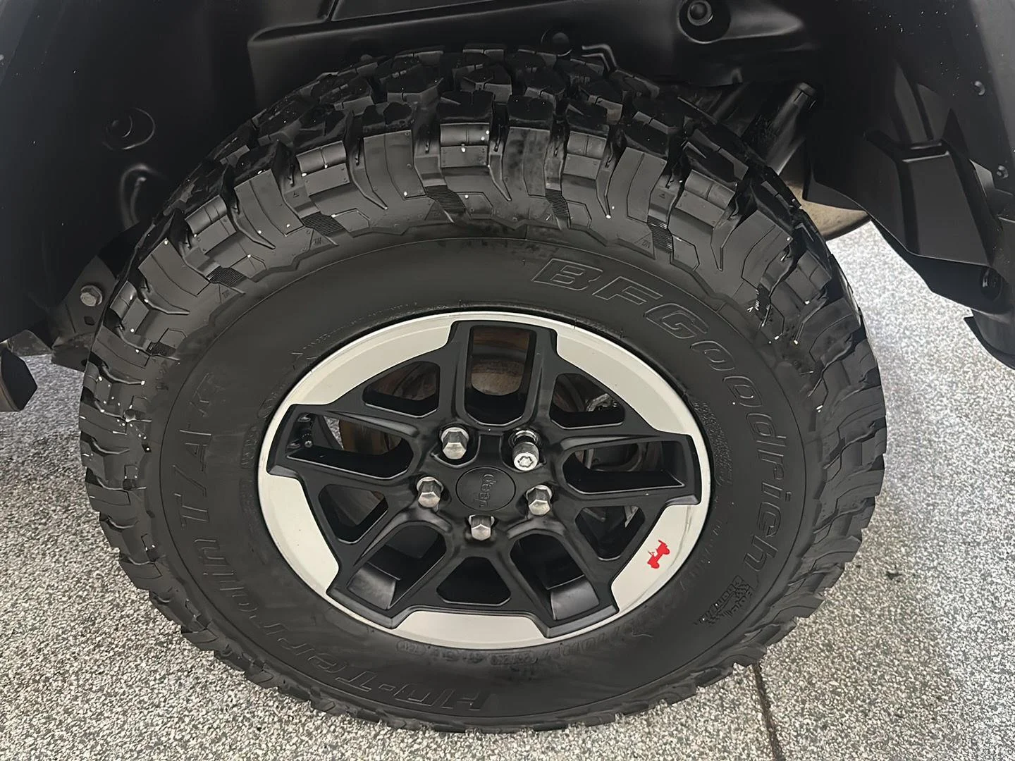 Used 2020 Bright White Clearcoat Jeep Rubicon image 11
