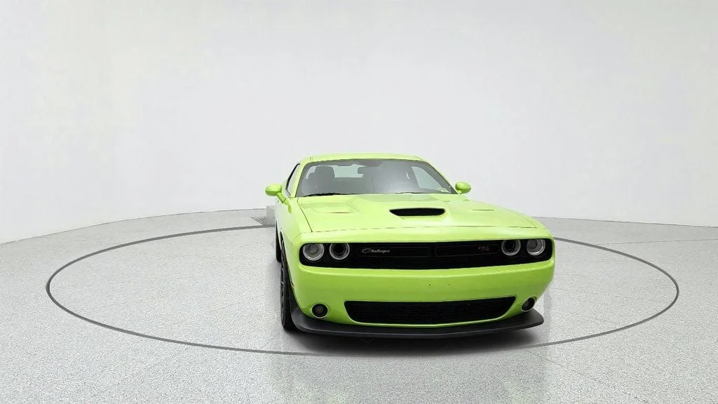 Used 2019 Sublime Pearlcoat Dodge R/T Scat Pack RWD w/ Dynamics Pkg & TorqueFlite 8-Speed image 2
