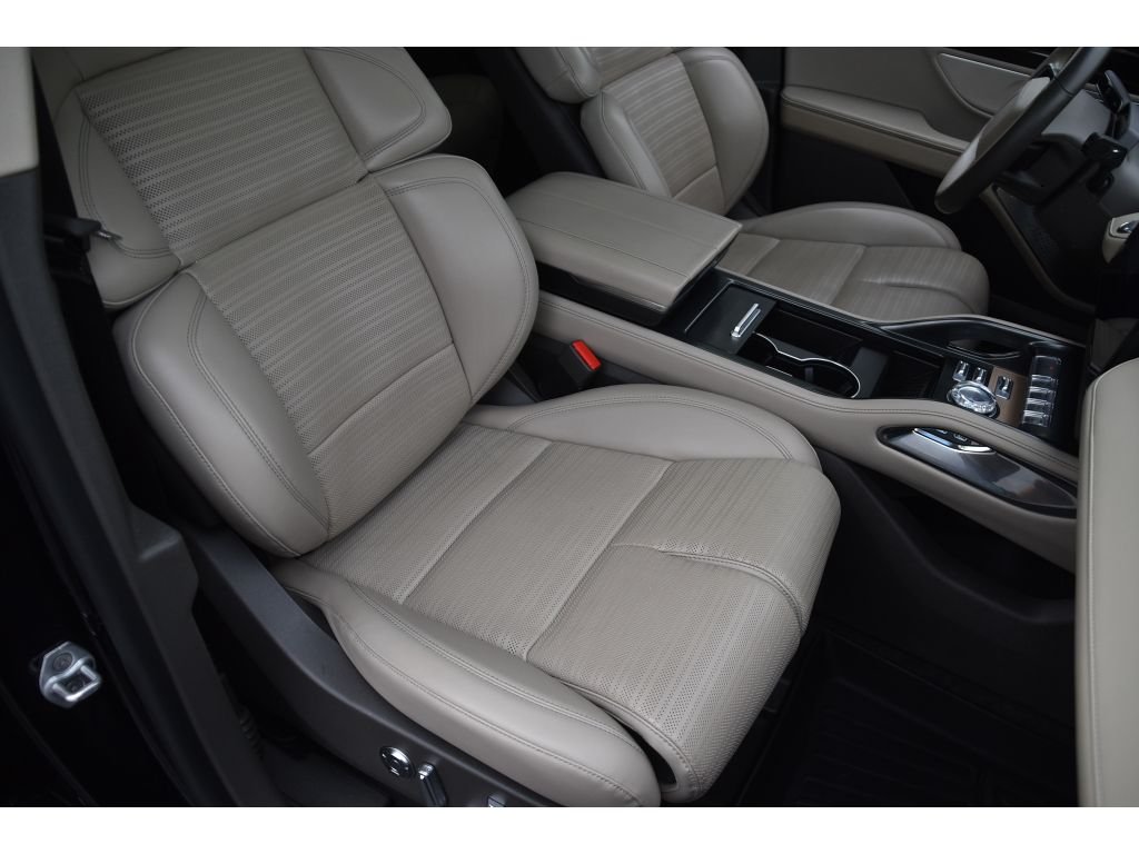 Used 2024 INFINITE BLACK MET CC Lincoln Reserve image 29