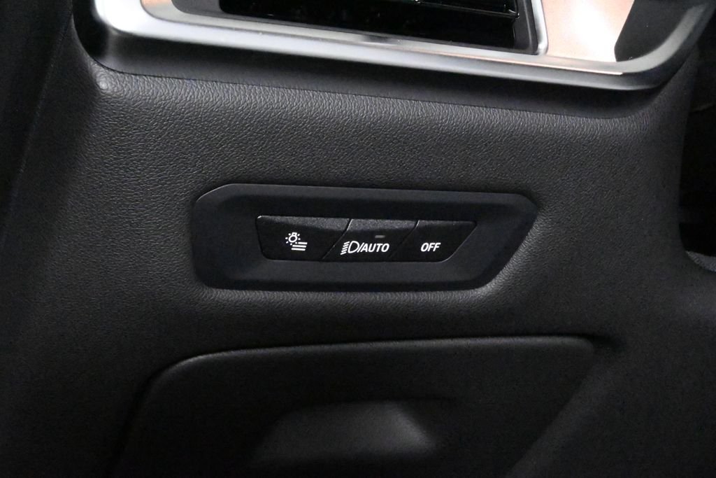 Used 2026 Blue BMW xDrive40i image 27