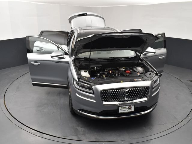 Used 2022 Silver Lincoln Reserve image 25