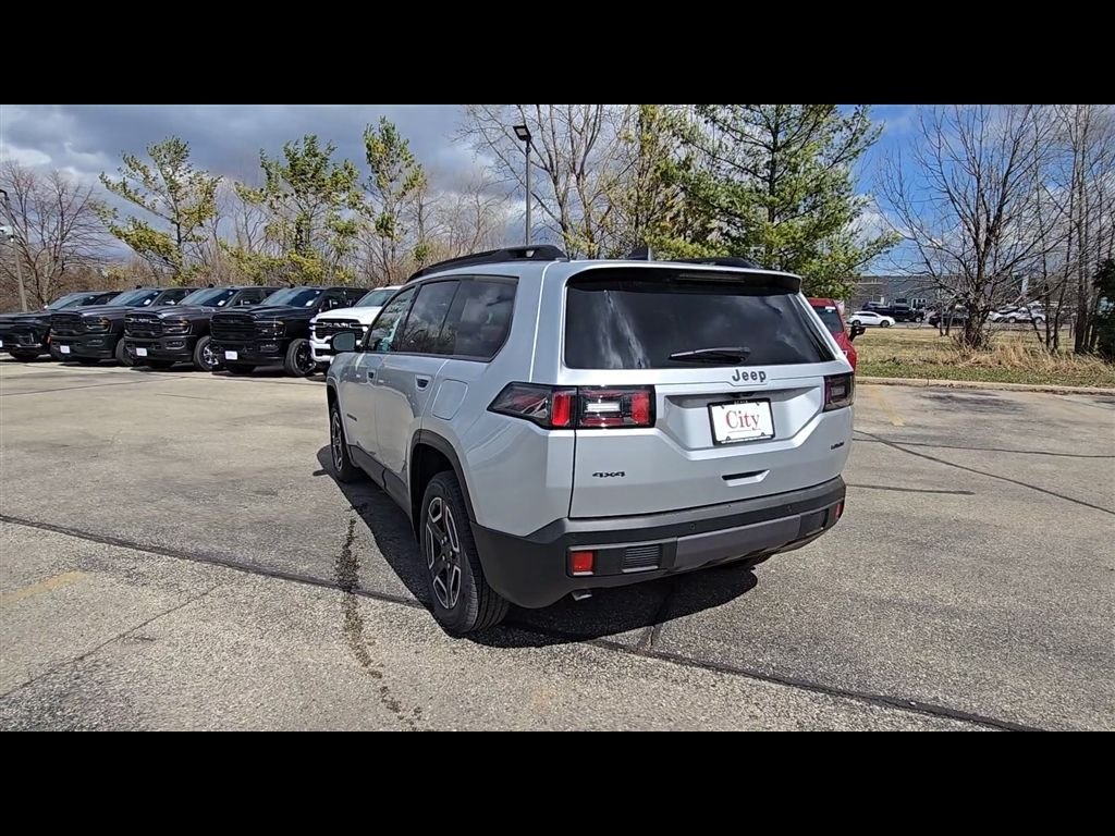 New 2026 Silver Zynith Clear-Coat Exterior Paint Jeep Laredo image 6