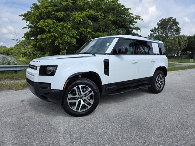 2026 Land Rover Defender 110 P400 X-Dynamic SE