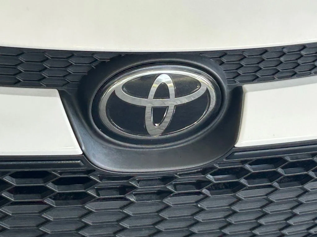 Certified Used 2022 White Toyota LE image 18