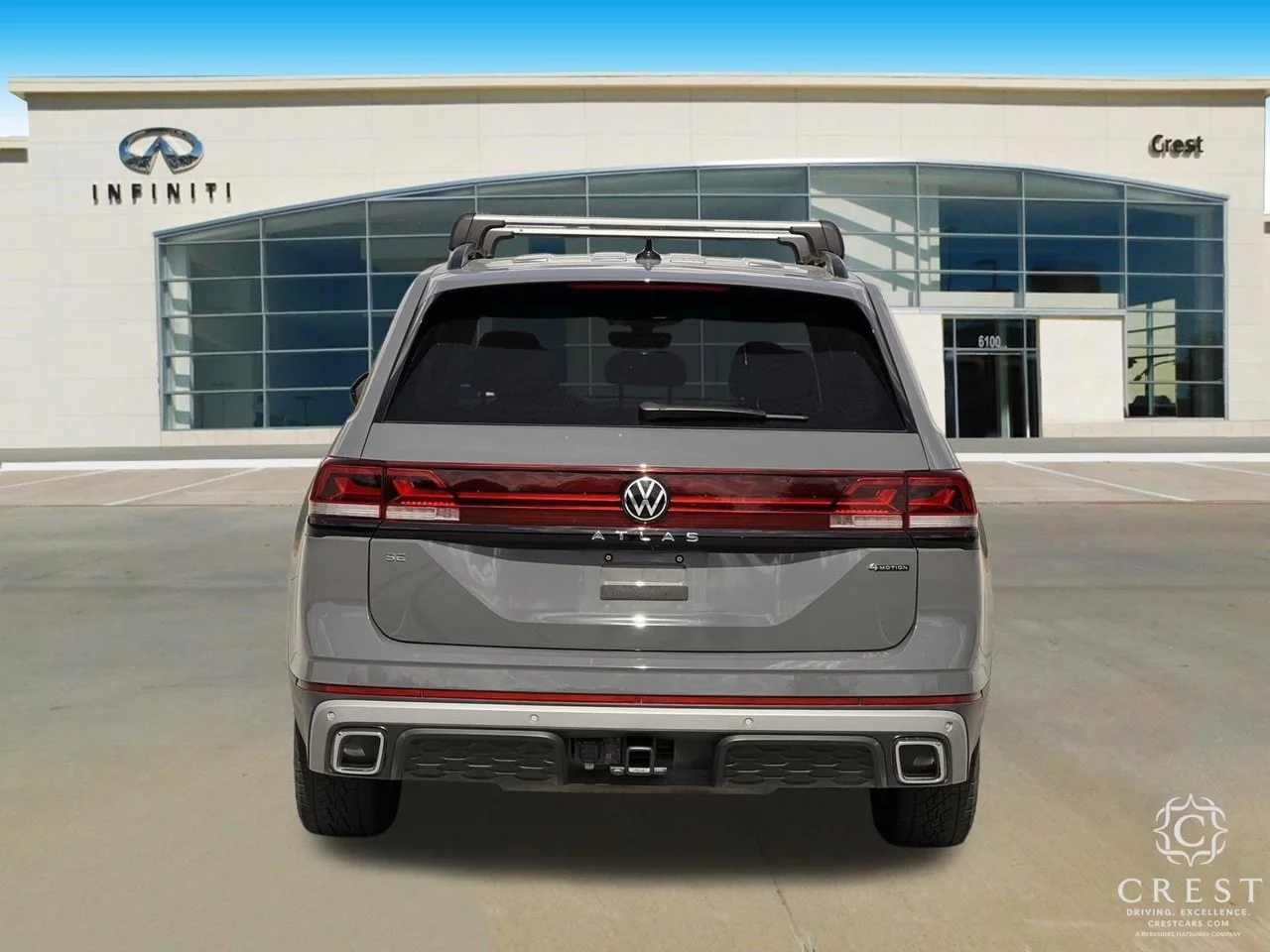 Used 2025 Pure Gray Volkswagen 2.0T Peak Edition image 4