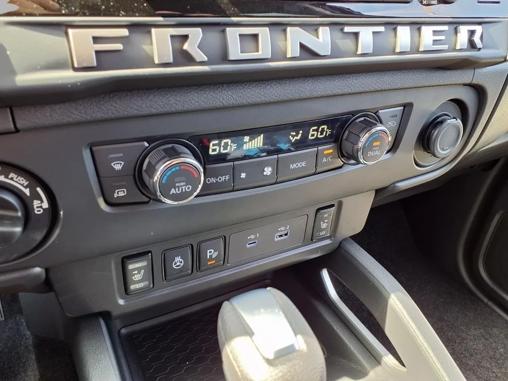 2026 Nissan Frontier SV - Photo 9