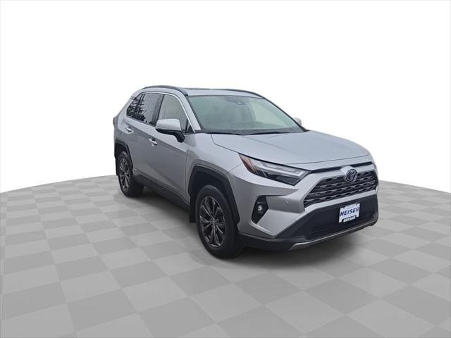 Certified Used 2023 SILVER SKY METALLIC Toyota  image 2