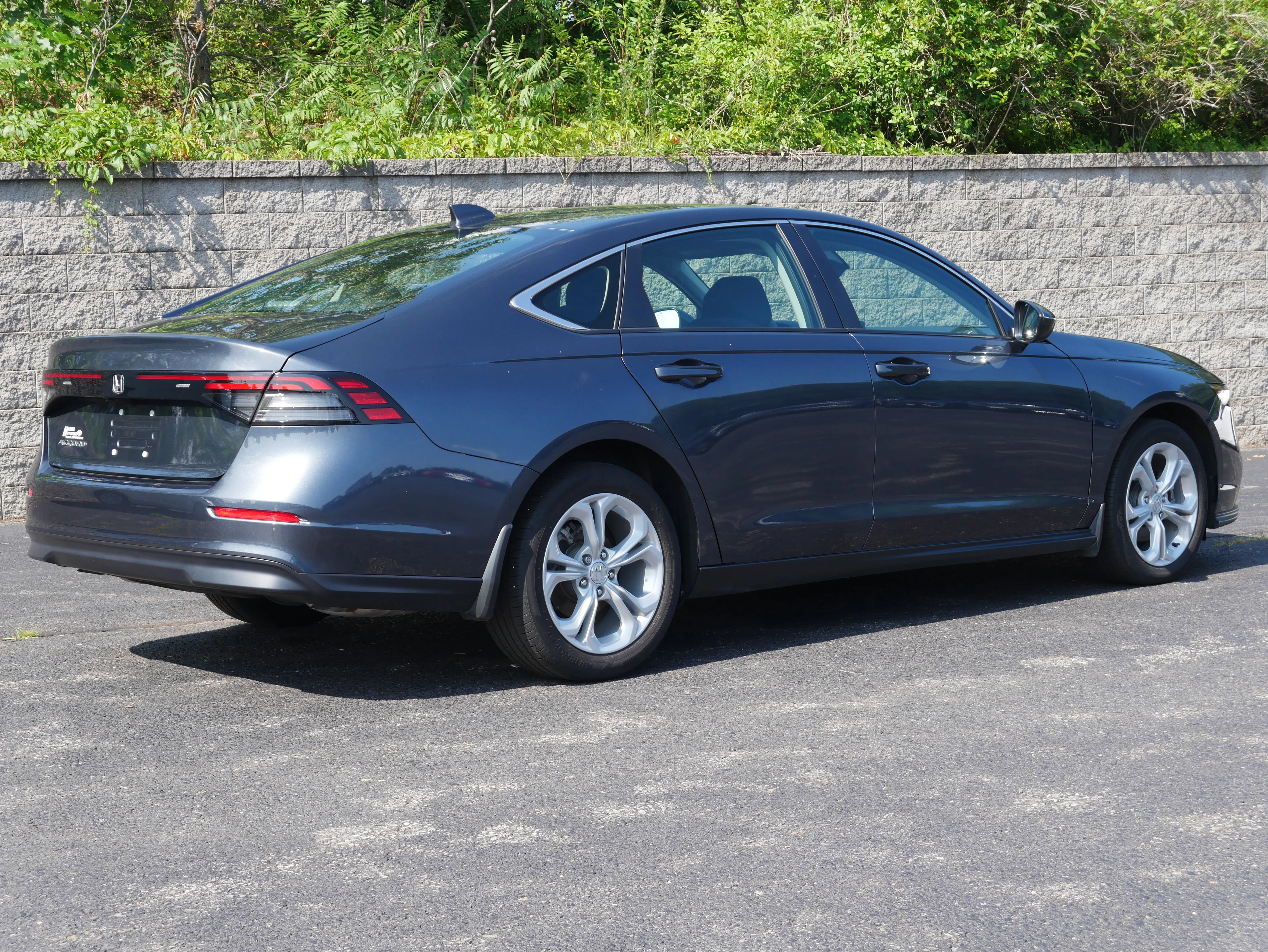 2023 Honda Accord LX - Photo 7