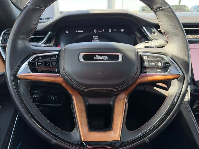 Used 2023 Red Jeep Summit image 27