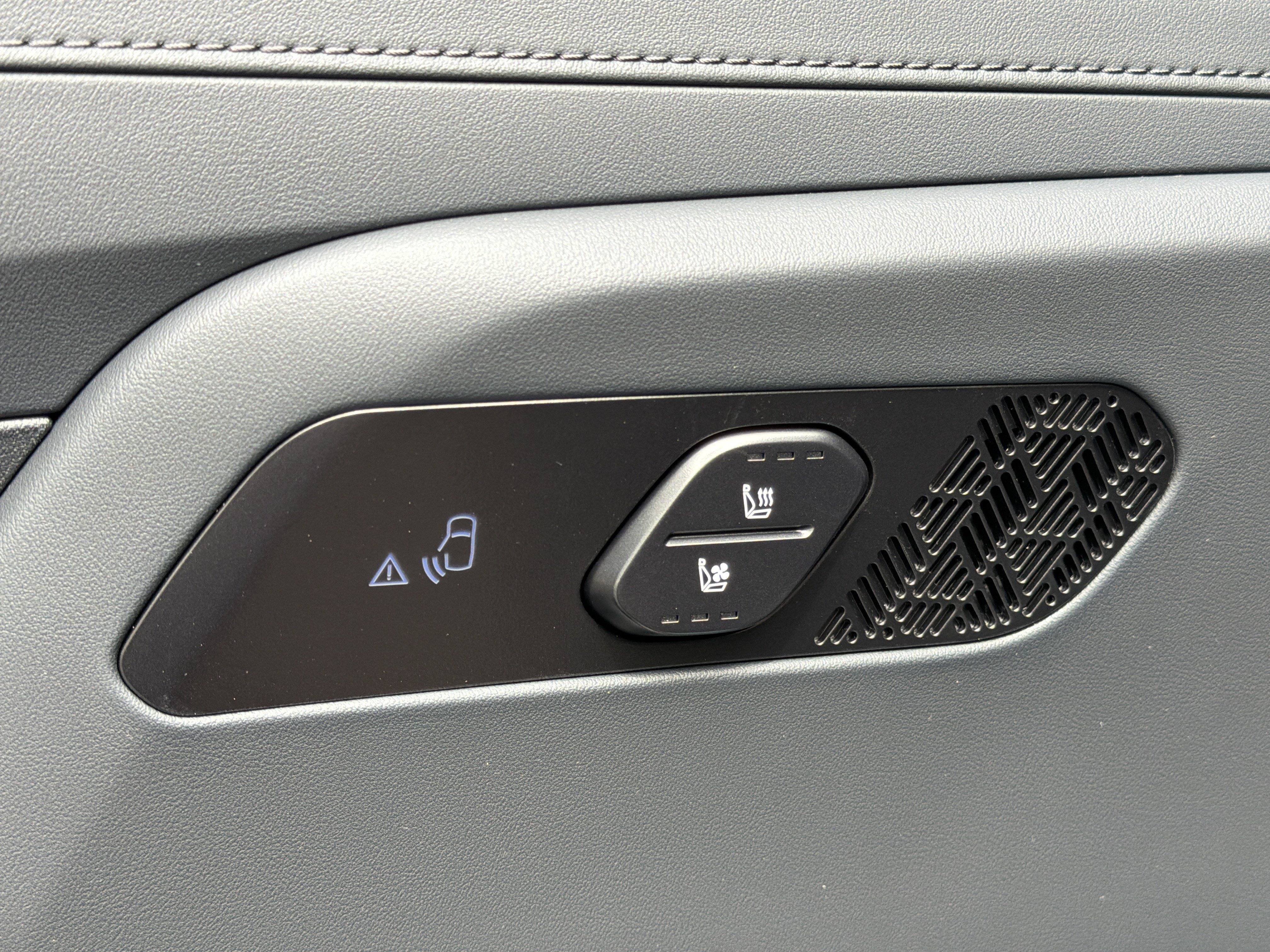 New 2027 Terrain Brown Kia X-LINE SX PRESTIGE image 22