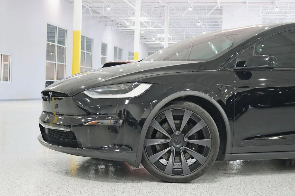 Used 2022 Gray Tesla Plaid image 3