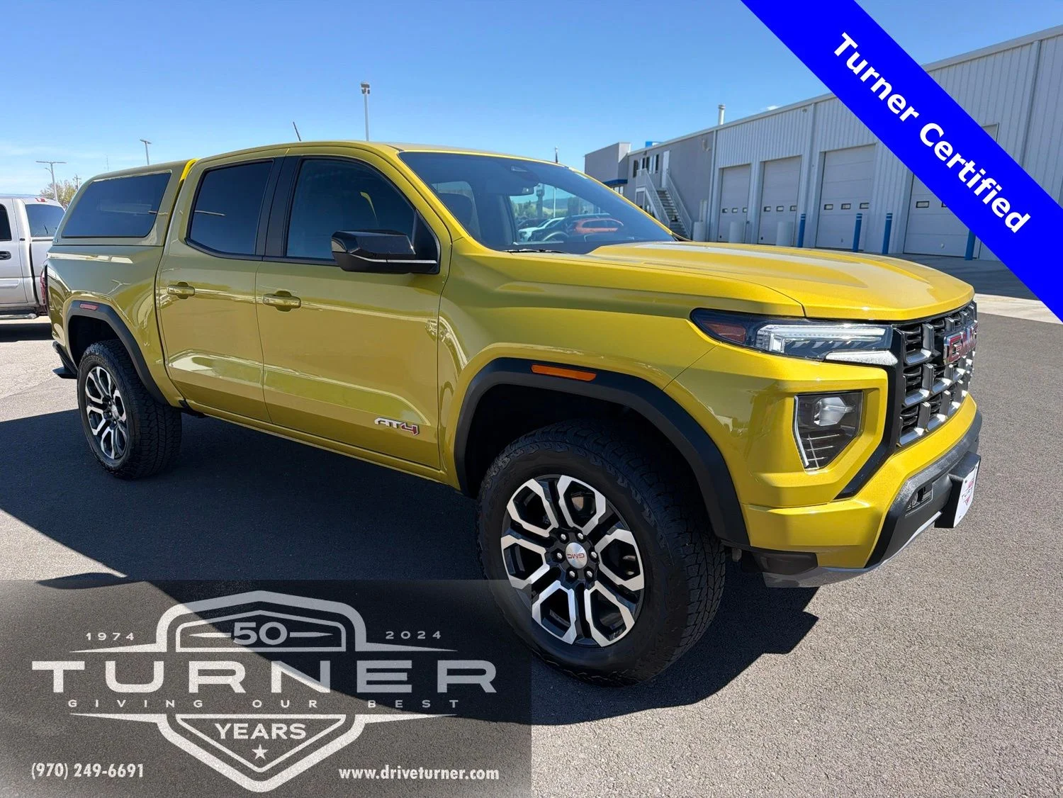2024 GMC Canyon 4WD AT4 Crew Cab Short Box's photo