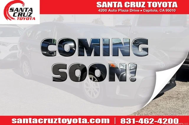 2015 Toyota Prius v Four
