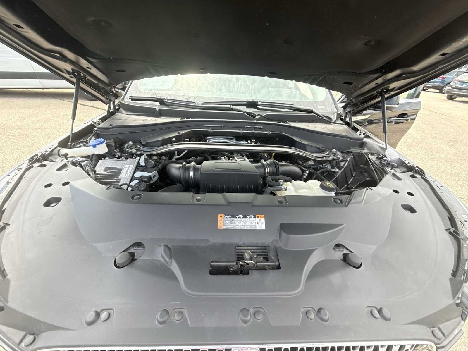 Used 2024 Black Lincoln Reserve image 31
