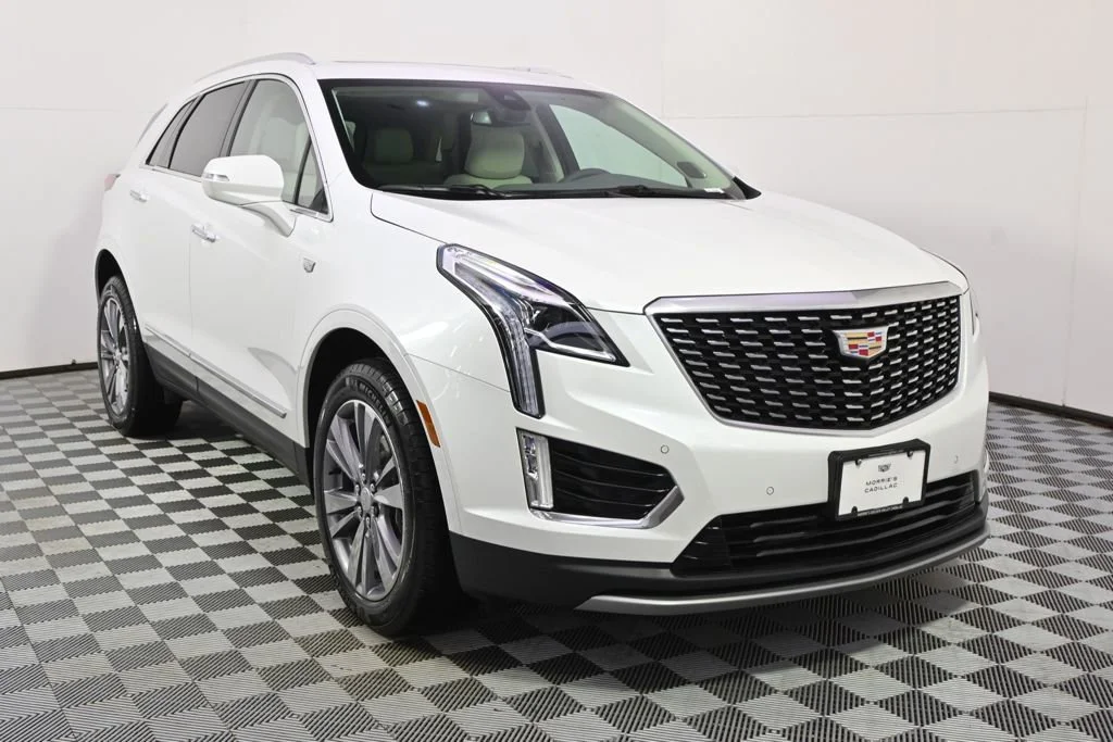 New 2025 Crystal White Tricoat Cadillac Premium Luxury image 9