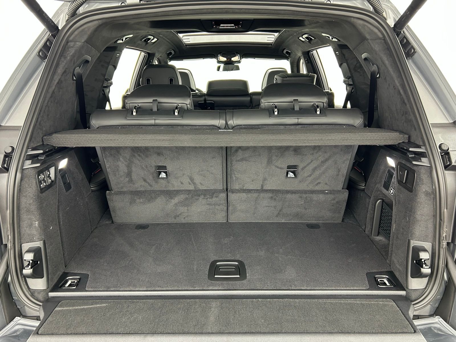 New 2026 Skyscraper Grey Metallic BMW xDrive40i image 71