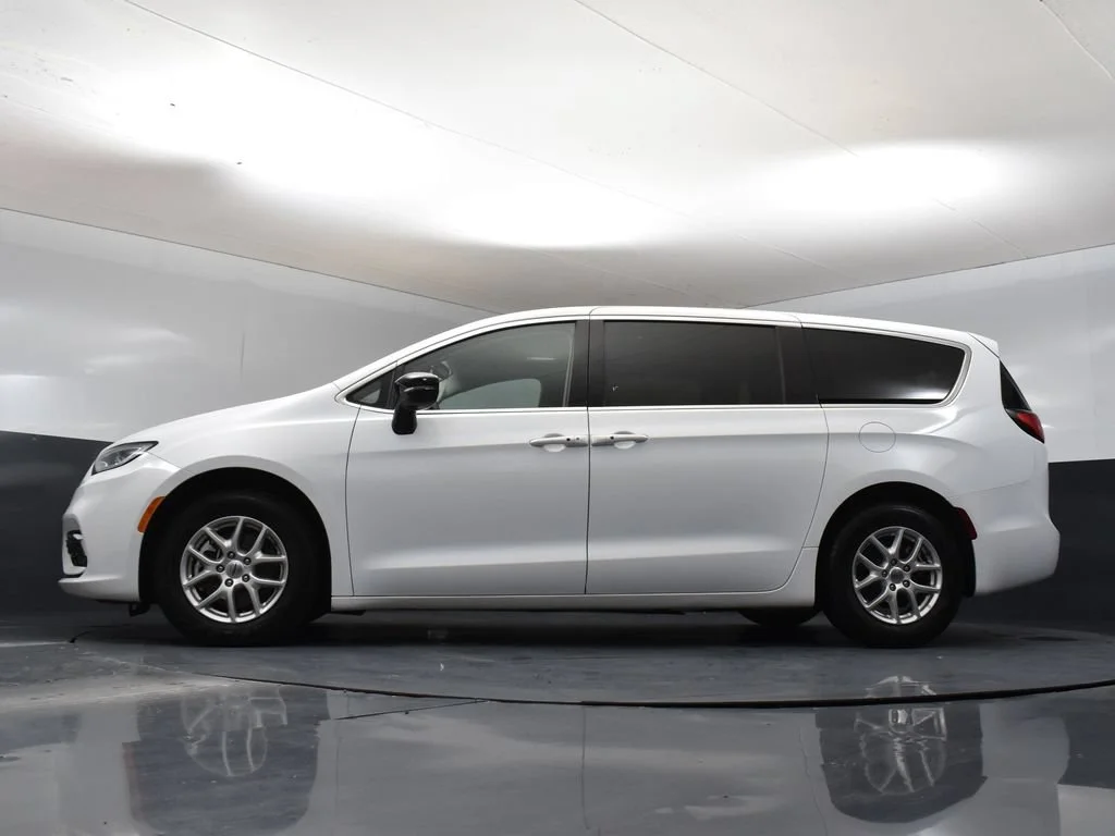Certified Used 2024 White Chrysler Touring L image 9