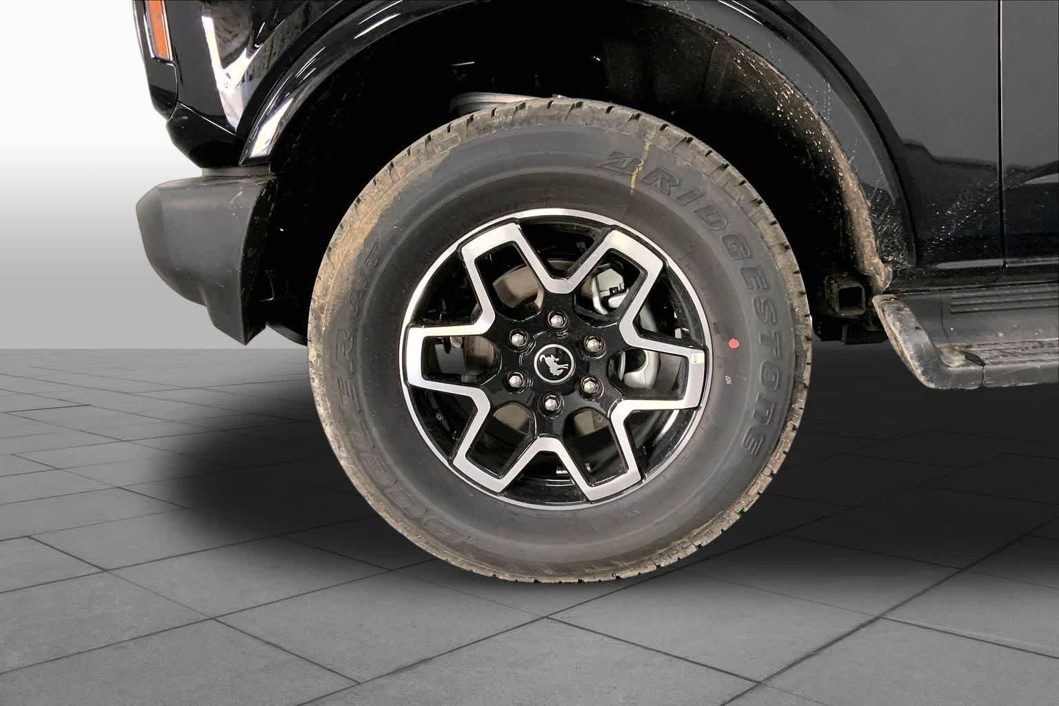 New 2026 Shadow Black Ford Outer Banks® image 9
