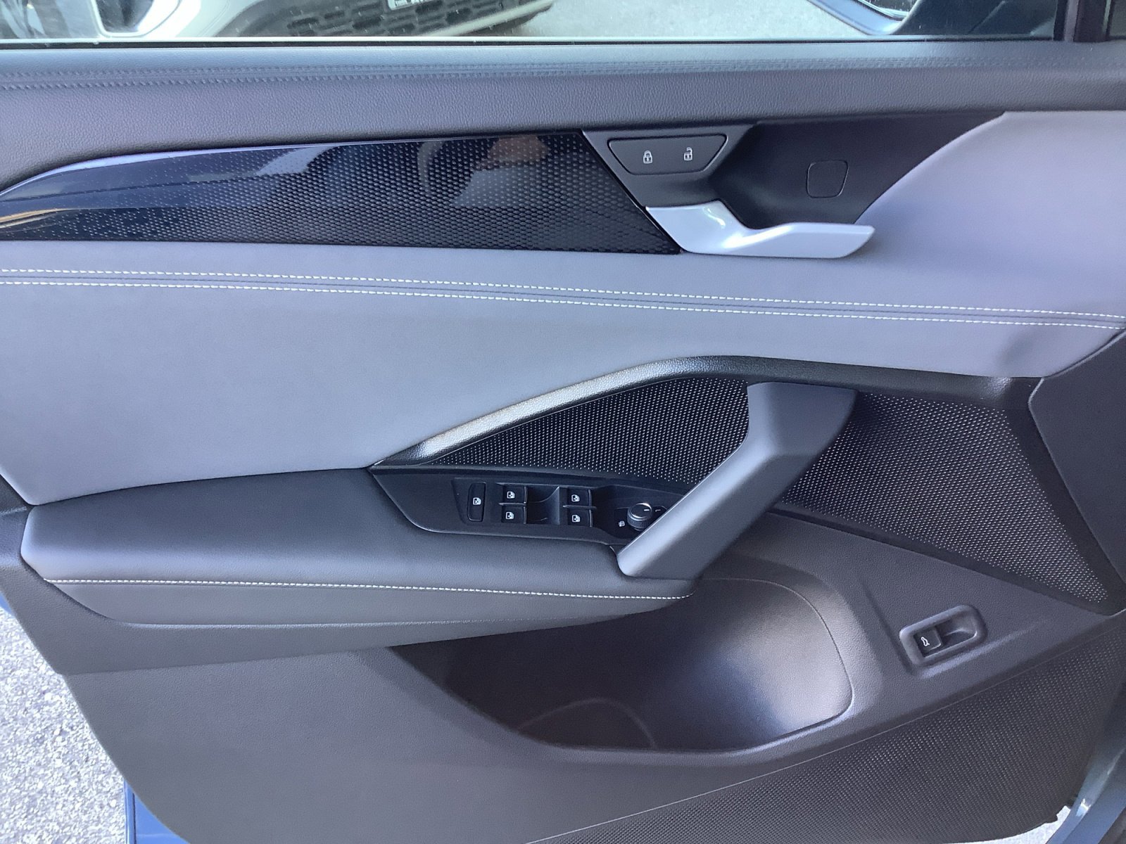 New 2026 MONTEREY BLUE Volkswagen SE image 27