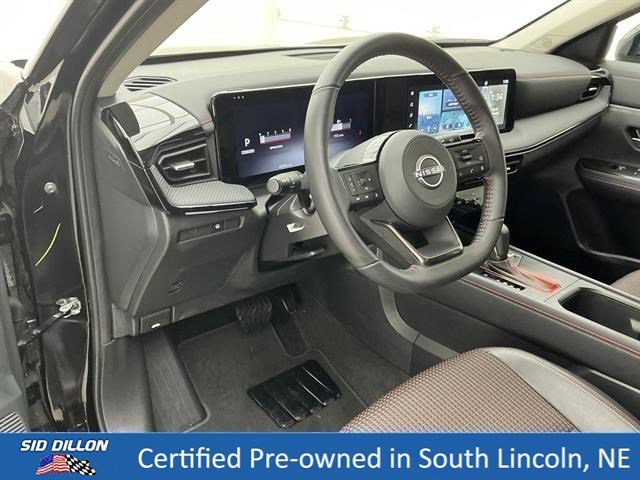Used 2025 Super Black Nissan SR image 15