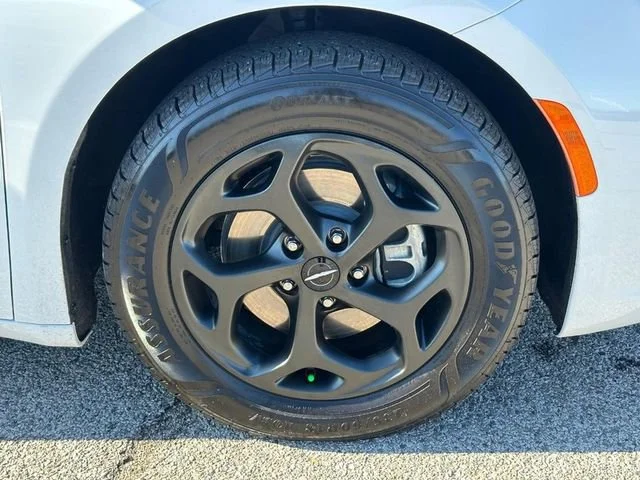 2022 Chrysler Pacifica Hybrid Touring L - Photo 7