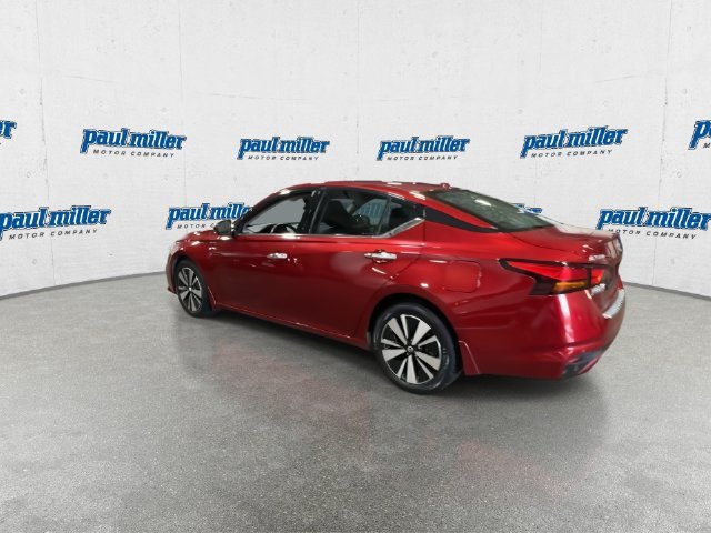 Certified Used 2019 Red Nissan 2.5 SV image 8
