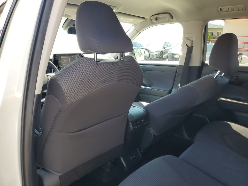 Certified Used 2021 White Toyota L image 12
