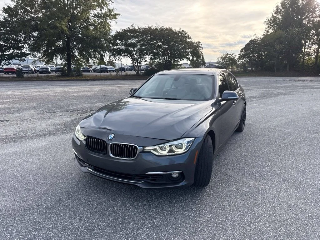 Used 2016 Gray BMW 328i xDrive image 2