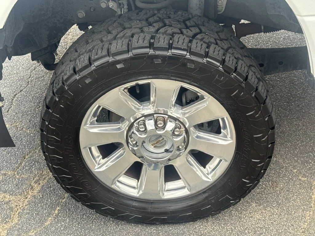 Used 2022 White Ford Platinum image 11