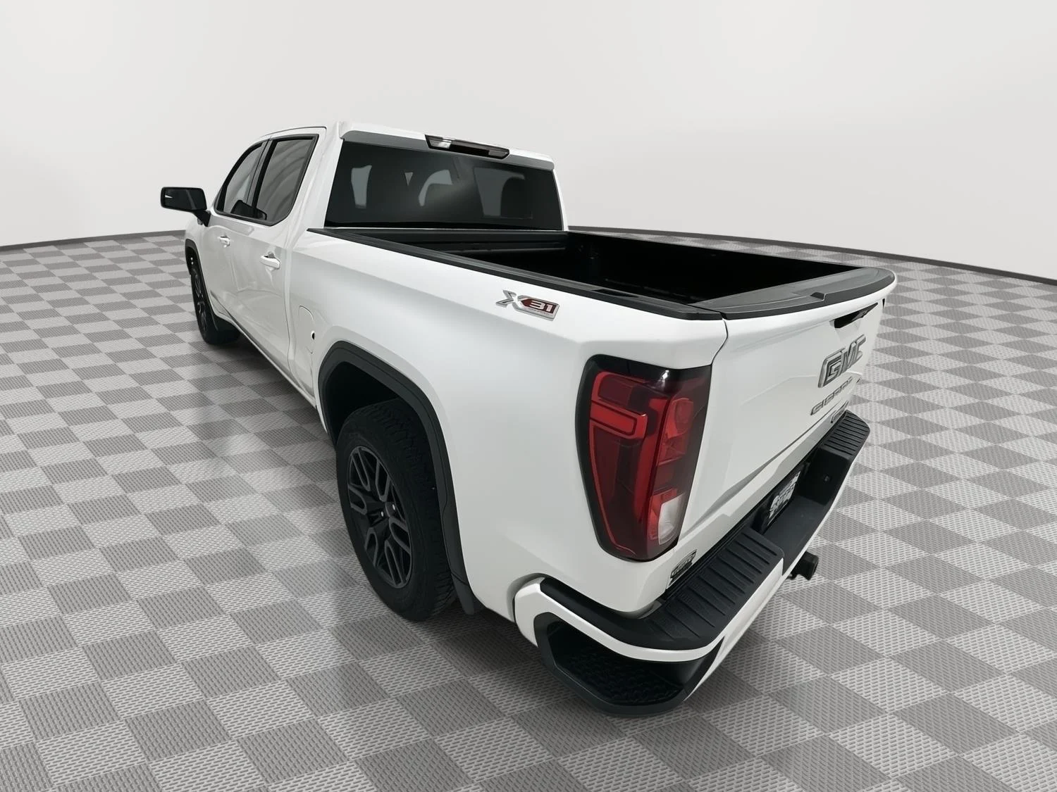 Used 2024 Summit White GMC Elevation image 3