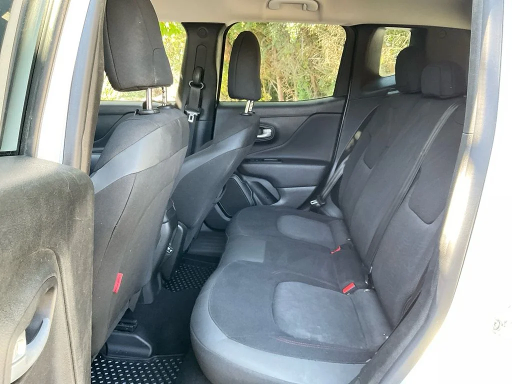 Used 2023 White Jeep Trailhawk image 27