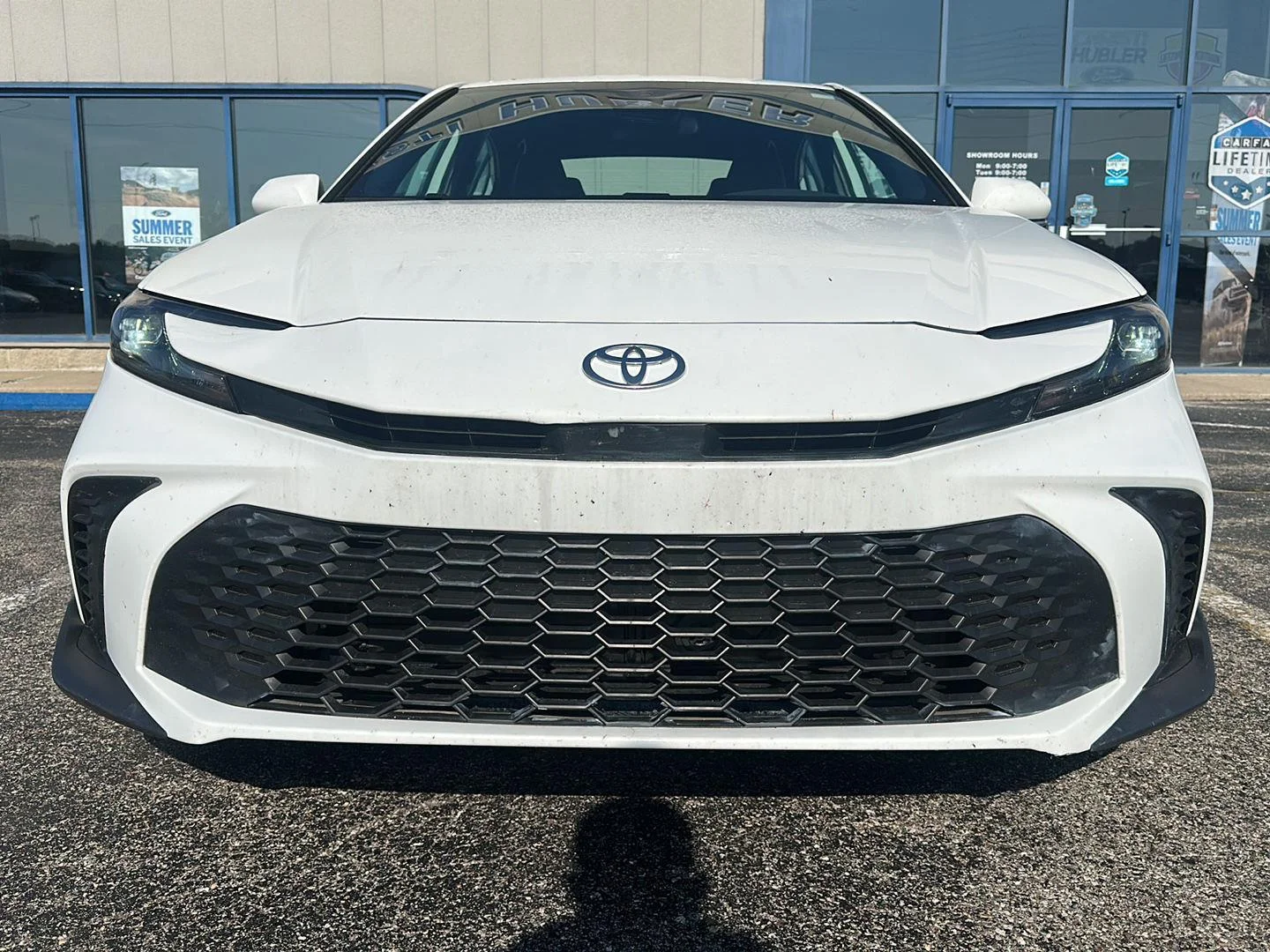Used 2025 Ice Toyota XSE image 2