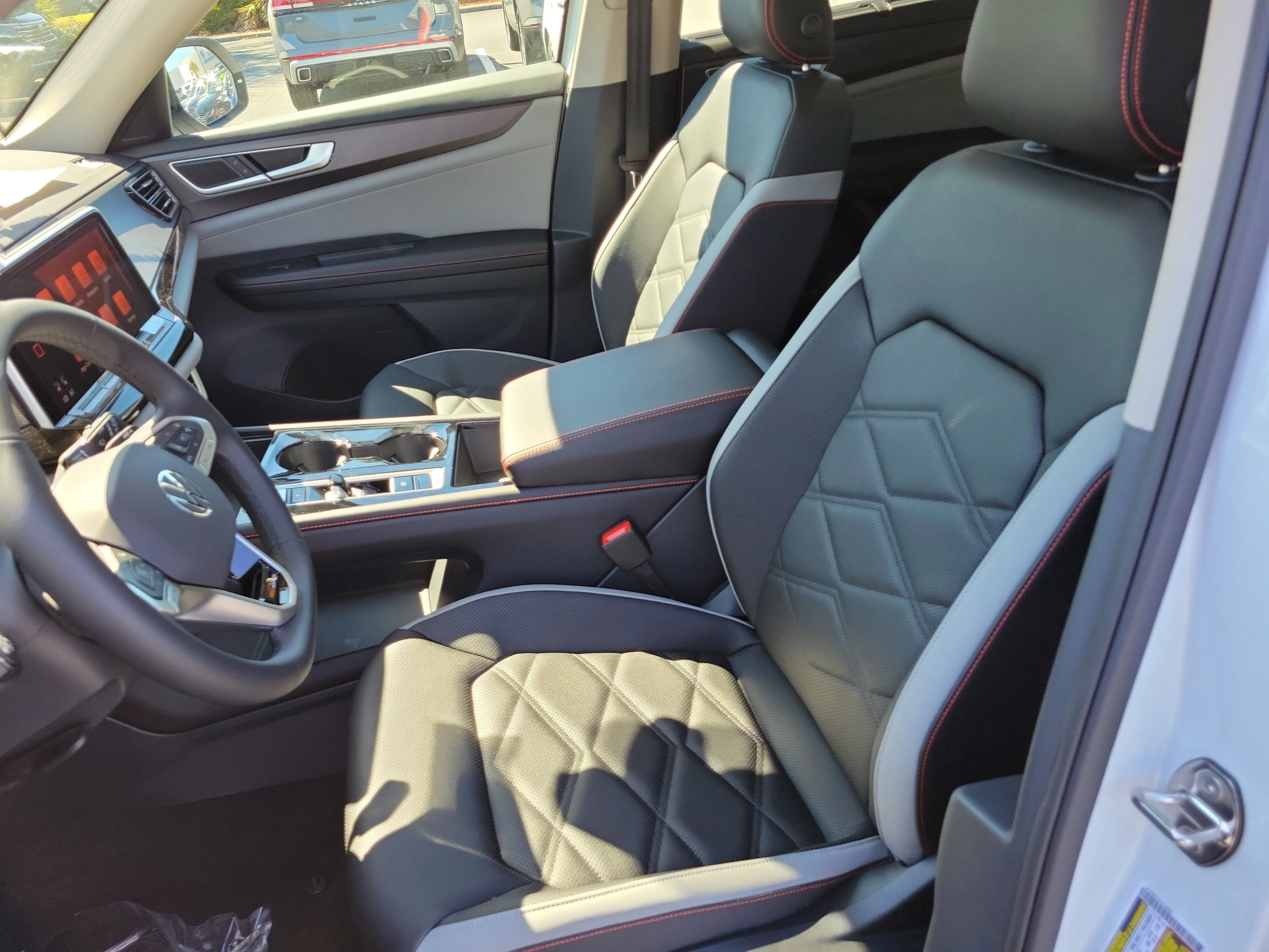 New 2026 White Volkswagen Peak Edition image 19