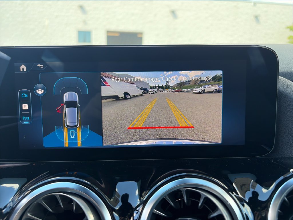 New 2026 Polar White Mercedes-Benz GLA 250 image 19